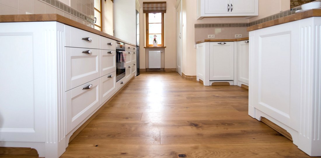 Bespoke kitchen, made to measure kitchens from the wooden kitchen furniture manufacturer UK - oak kitchen furniture